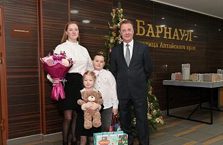 Вячеслав Франк исполнил новогоднее желание Тимура Медведева из Барнаула 