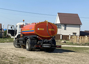 В Сибирской Долине организовали подвоз питьевой воды для жителей микрорайона