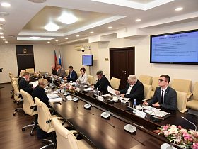 Глава Барнаула Вячеслав Франк встретился с руководителями фракций Барнаульской гордумы