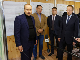 Губернатор Виктор Томенко обсудил задачи по реконструкции сети федеральных дорог в Алтайском крае