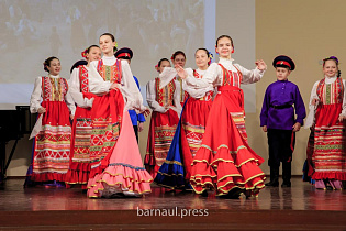 В Барнауле состоялось торжественное мероприятие, посвященное Дню работника культуры 
