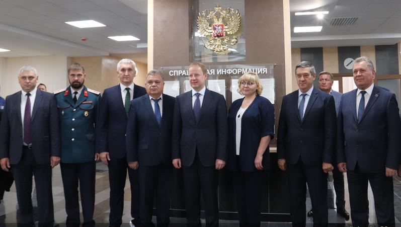 В Барнауле открыли здание управления юстиции после капремонта