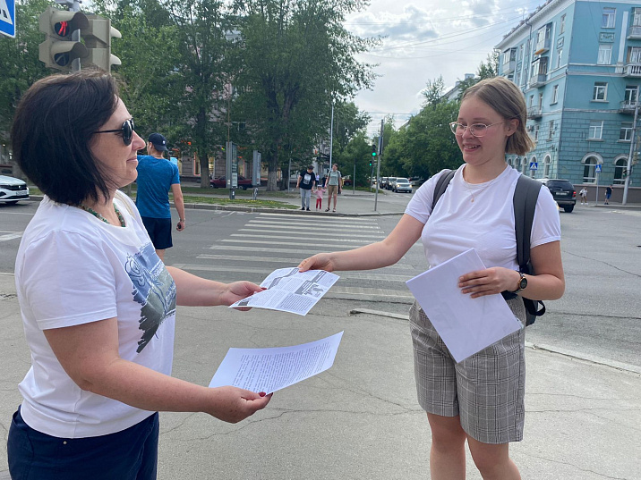 Депутаты Молодежного парламента Барнаула провели масштабную социально-информационную акцию