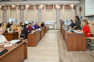 В администрации города прошел практический семинар о порядке представления к награждению тружеников города Барнаула