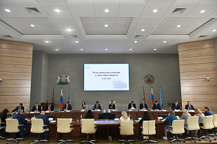 В администрации Барнаула прошло еженедельное аппаратное совещание