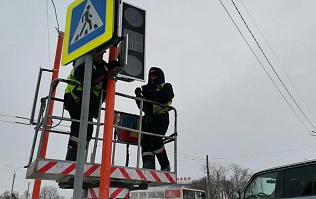 На пересечении улиц Попова и Юрина 23 ноября продолжат ремонт светофоров