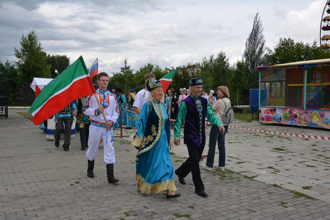 В Барнауле прошел татаро-башкирский праздник «Сабантуй» БАРНАУЛ ::  Официальный сайт города