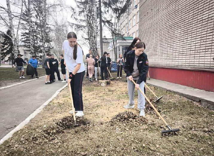 На территории Октябрьского района Барнаула вновь прошел «чистый четверг»