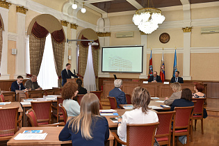 В администрации Барнаула для работодателей краевой столицы провели семинар о социальной ответственности