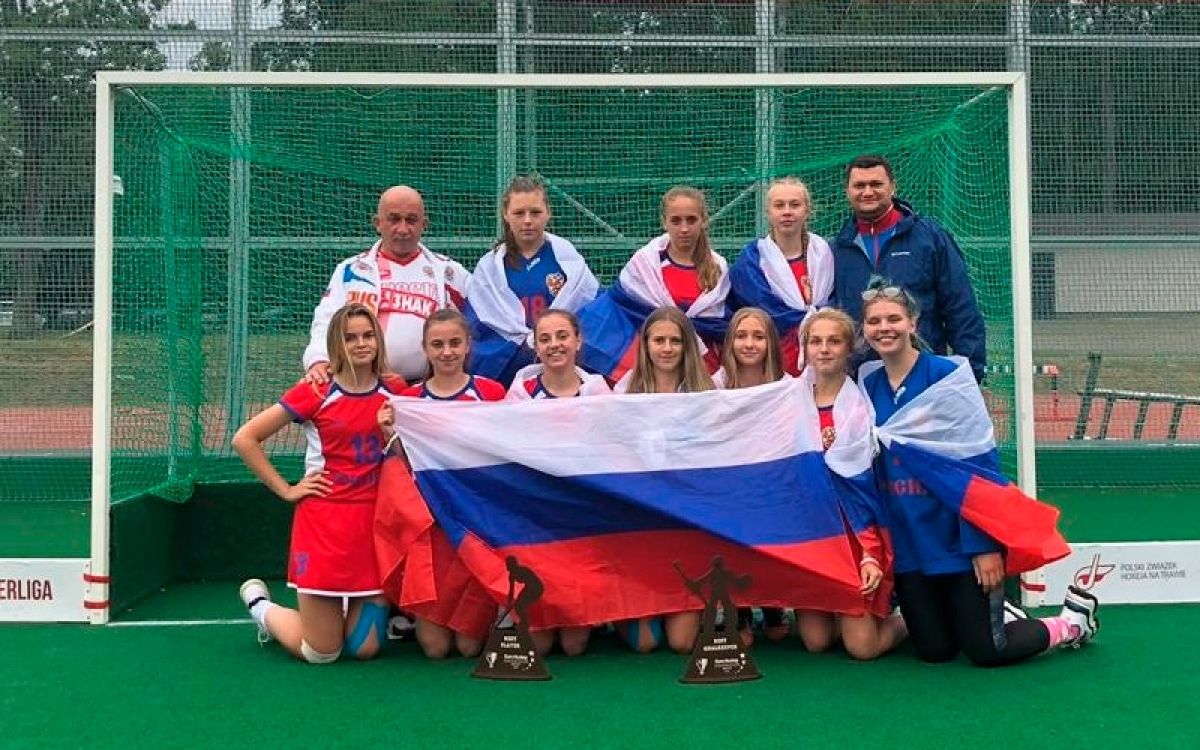 Барнаульские спортсменки в составе сборной России по мини-хоккею заняли пятое место на первенстве Европы 