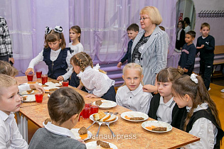 В Барнауле продолжается мониторинг организации питания в школах