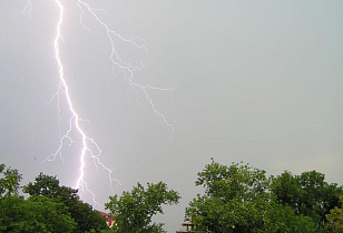 Синоптики уточнили штормовое предупреждение в Алтайском крае на 27 июня