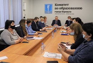 Итоги работы системы образования в 2021 году подвели в Барнауле