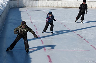 «Дворовый инструктор»: зимние тренировки будут проводить на 10 площадках Барнаула