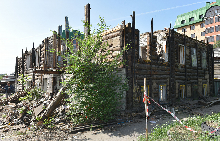 В Барнауле продолжается снос аварийного жилья 