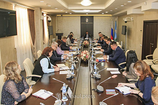 В администрации Барнаула прошло заседание штаба по оказанию помощи семьям мобилизованных граждан