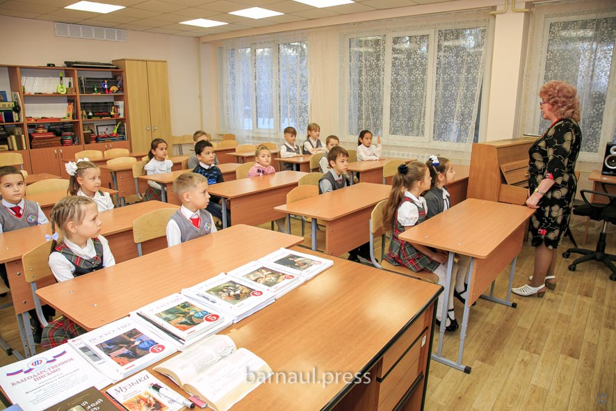 В трех школах Барнаула проведут капитальный ремонт по федеральной программе «Модернизация школьных систем образования»