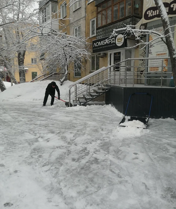 В Железнодорожном районе продолжают устранять последствия неблагоприятных погодных условий