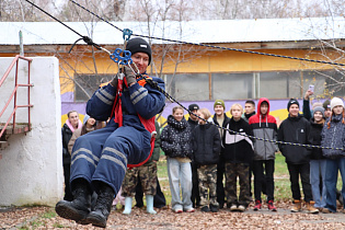 Соревнования среди будущих спасателей прошли в Барнауле