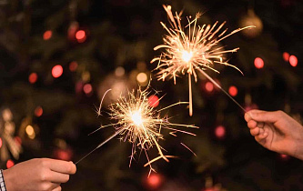В преддверии новогодних праздников барнаульцам напоминают правила использования пиротехнических средств