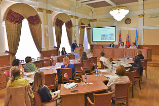 В администрации Барнаула прошло заседание Совета женщин при главе города