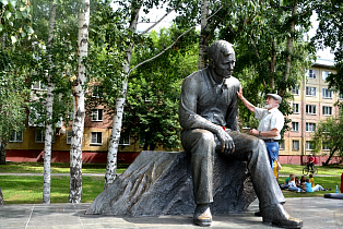 В Ленинском районе Барнаула в одиннадцатый раз прошли малые Шукшинские чтения