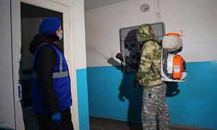 Барнаульские общественники проконтролировали дезинфекцию мест общего пользования в домах