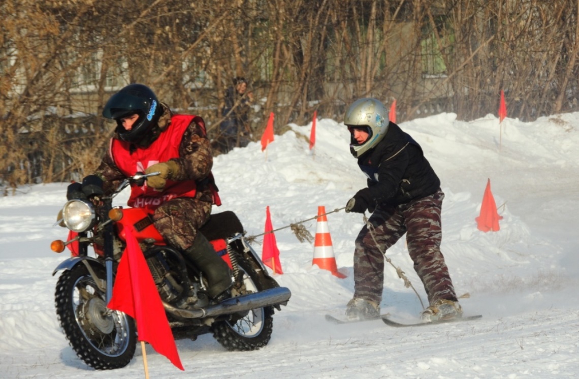 Флажки на мотоцикл