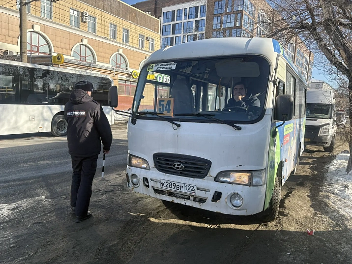 В Барнауле провели рейд по проверке общественного транспорта