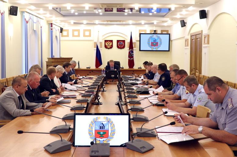 Губернатор Виктор Томенко провел совместное заседание антитеррористической комиссии и оперативного штаба