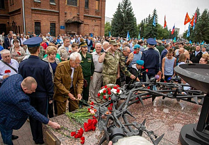 В Барнауле состоялось торжественное мероприятие в честь Дня Воздушно-десантных войск