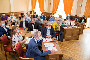 Реализацию нацпроектов и сохранение исторического облика города обсудили на заседании Общественной палаты Барнаула