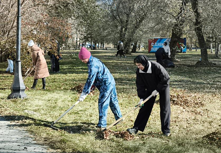 В Барнауле подвели итоги месячника осенней санитарной очистки и благоустройства