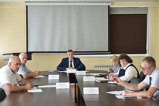 В администрации города Барнаула прошло заседание межведомственной рабочей группы по регулированию выплаты заработной платы