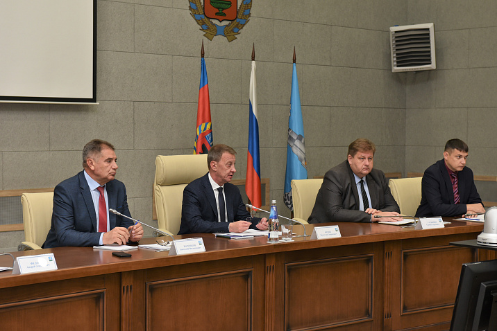 В администрации Барнаула прошло аппаратное совещание