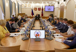 Виктор Томенко провел заседание президиума Совета по стратегическому развитию и национальным проектам