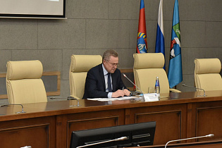 В администрации Барнаула прошло первое заседание оргкомитета по подготовке к празднованию 76-й годовщины Великой Победы