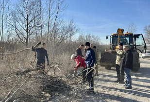 Во всех районах Барнаула на последней неделе октября провели противопожарные субботники