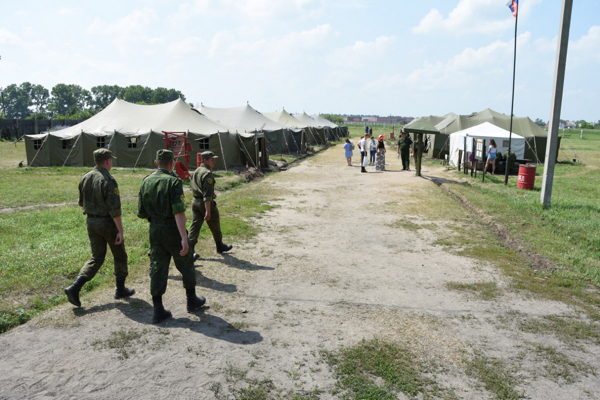 Студенты военной кафедры Алтайского технического университета приняли  присягу БАРНАУЛ :: Официальный сайт города