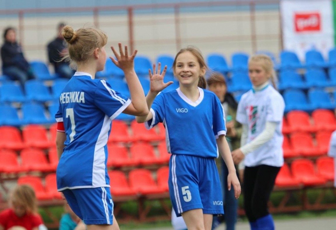 В день защиты детей в Барнауле стартует футбольный турнир среди девочек 