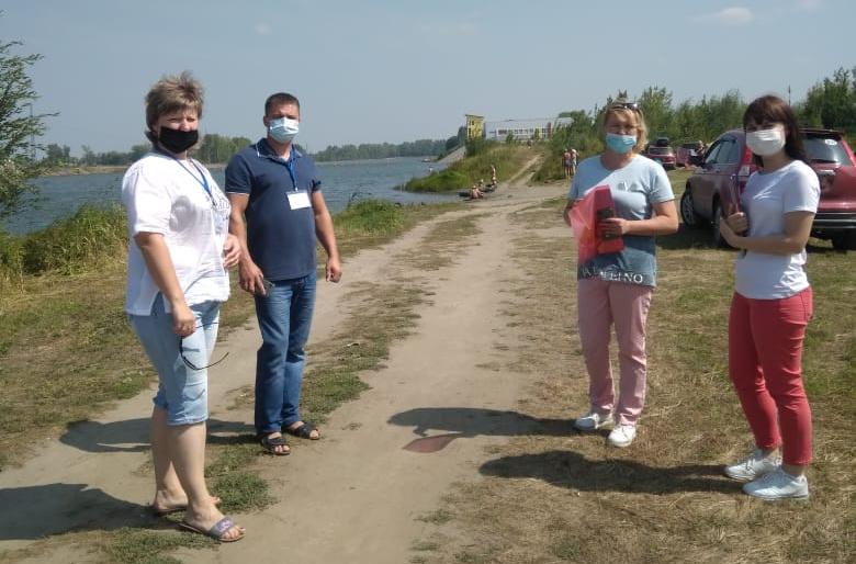 В Барнауле представители родительской общественности проводят рейды по водным объектам