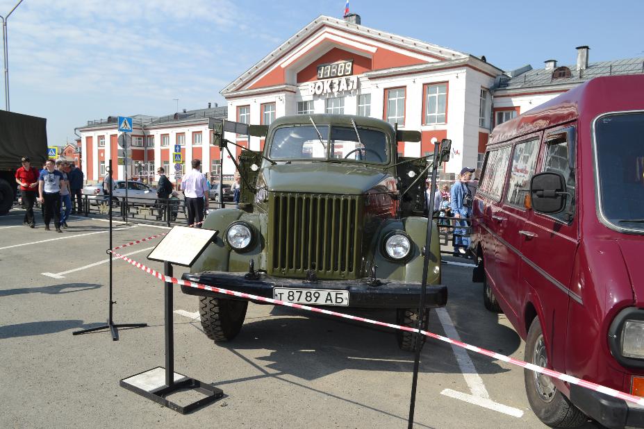 Выставка ретро автомобилей в орле