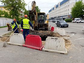 В Барнауле приступили к реконструкции водопровода по Социалистическому проспекту
