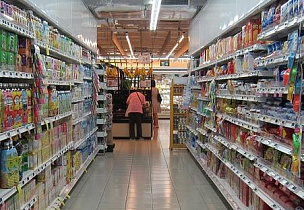 На складах магазинов микрорайона Затон и поселка Ильича созданы запасы продовольственных товаров 