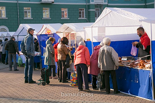 Первые в этом году продуктовые ярмарки пройдут 18 февраля на шести площадках Барнаула 