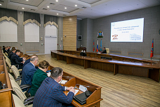 В администрации Барнаула прошло еженедельное аппаратное совещание