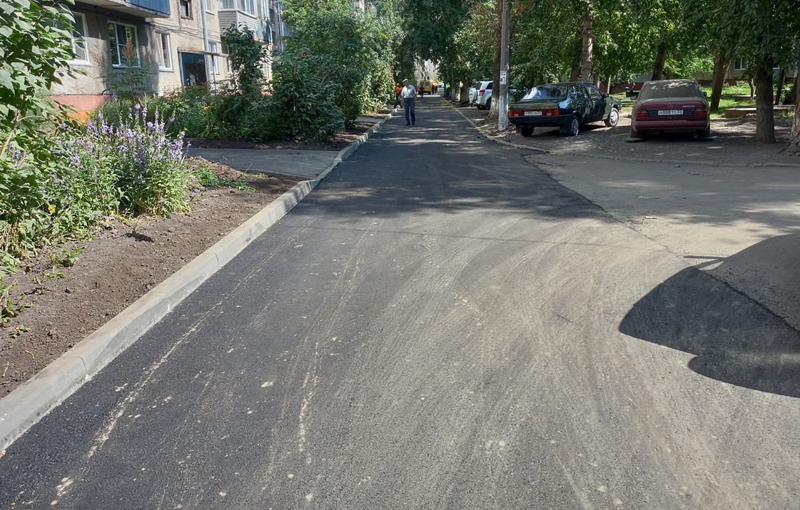 В Ленинском районе Барнаула в рамках нацпроекта «Жилье и городская среда»  начали благоустройство еще одного двора БАРНАУЛ :: Официальный сайт города