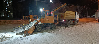МБУ «Автодорстрой» ведет очистку дорог и тротуаров от снега 