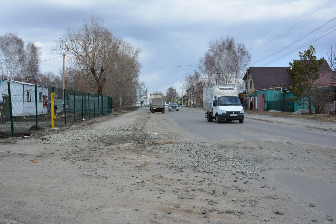 В Ленинском районе Барнаула ведут работу по восстановлению благоустройства  после проведения земляных работ БАРНАУЛ :: Официальный сайт города