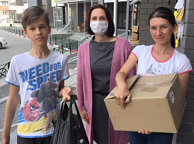 Совет женщин Барнаула продолжает оказание адресной помощи многодетным семьям